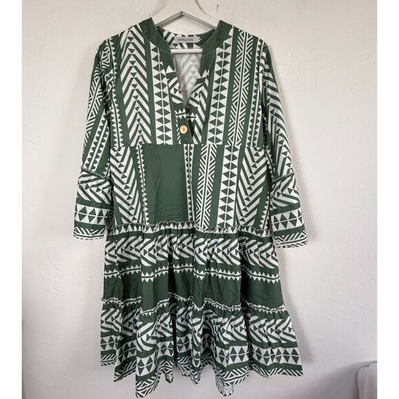 MISSLOOK Dresses & Skirts - Misslook Womens Green & White Aztec Print 3/4 Sleeve Tiered Shift Dress Large